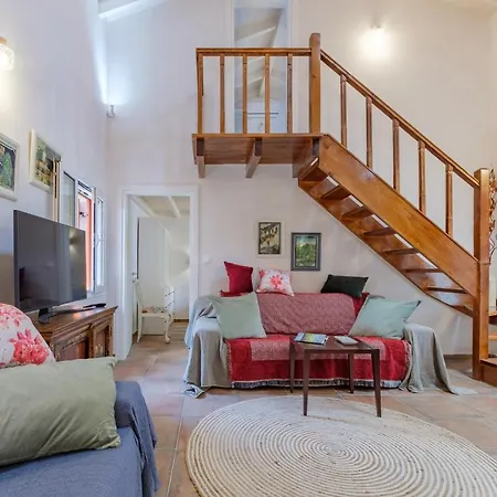 Σπίτι διακοπών Lily's Garden House Corfu (city)